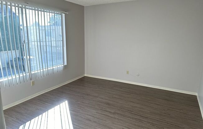 KER-1067-REED AVE