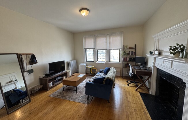1212 COMMONWEALTH AVE
