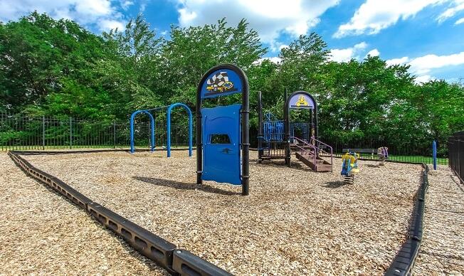 playground with jungle gym at jetu apartments in washington dc