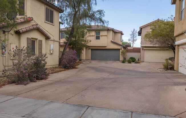 3 bedroom single family home in Henderson!