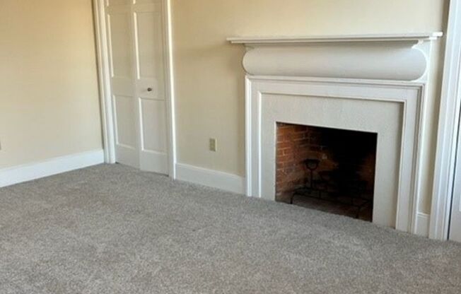 2 beds, 1.5 baths, $1,450, Unit 158 East 5