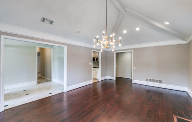 6116 SOUTHERN KNL DR