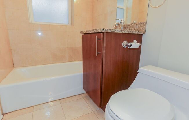 2 beds, 1 bath, 753 sqft, $2,650, Unit 3804M-1