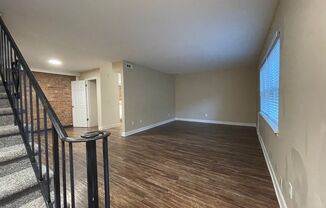 2 beds, 1.5 baths, 1,050 sqft, $1,200, Unit 114