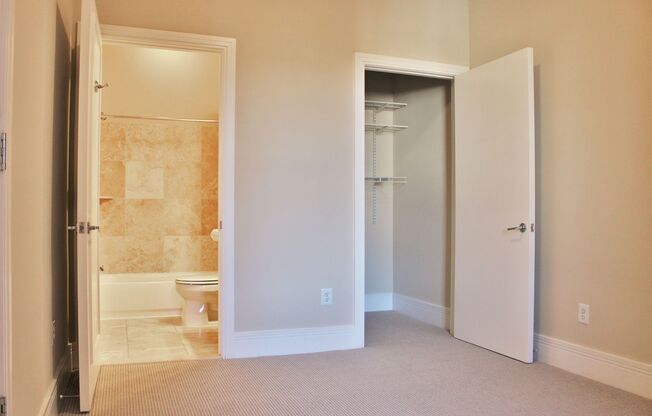 2 beds, 2 baths, 820 sqft, $4,195, Unit 210