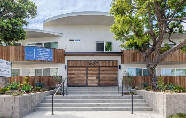 1 bed, 1 bath, 715 sqft, $3,175, Unit 42