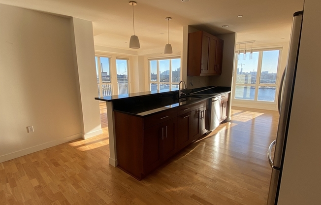 2 beds, 2 baths, 1,266 sqft, $4,400, Unit 1112