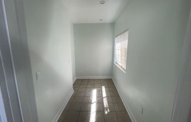 1 bed, 1 bath, 307 sqft, $1,495.83, Unit 32