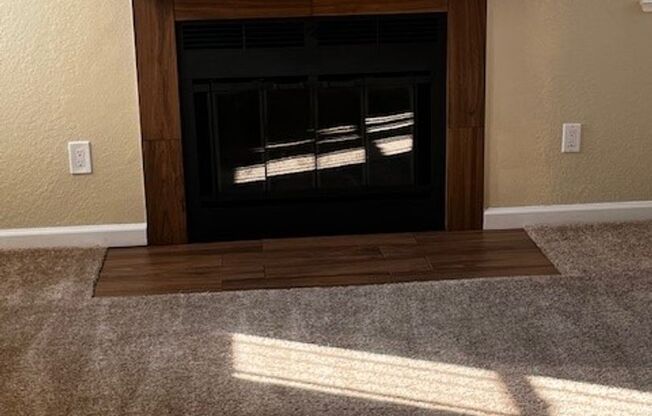 1 bed, 1 bath, 700 sqft, $1,730, Unit 240