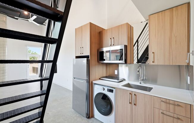 1 bed, 1 bath, 412 sqft, $2,245, Unit 102-A