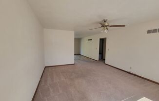 2 beds, 1 bath, 1,000 sqft, $1,300, Unit 3005 Wildlife Drive