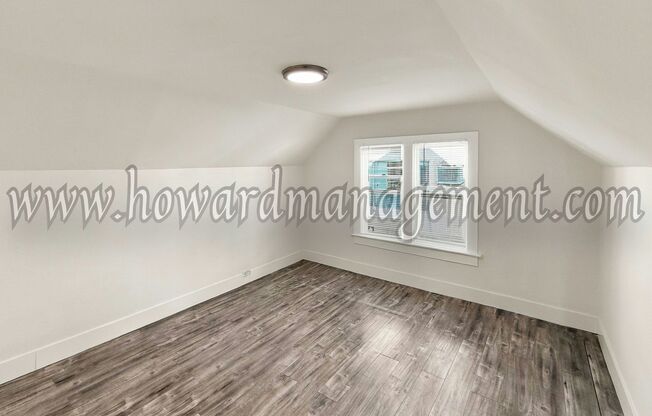 366-374 Walnut
