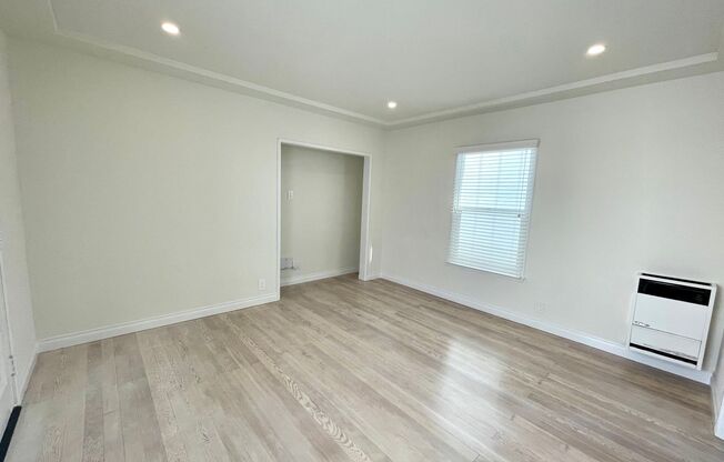 Studio, 1 bath, 261 sqft, $1,995, Unit 10370