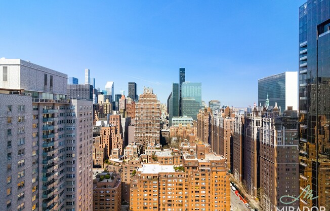 2 beds, 2 baths, $6,300, Unit 25D