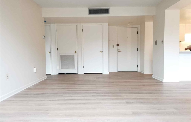 2 beds, 2 baths, 1,020 sqft, $4,200, Unit 302
