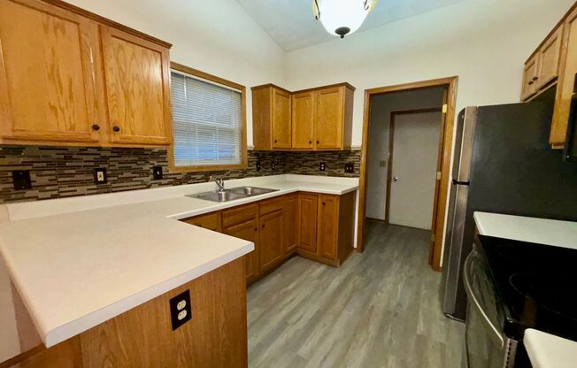 2 beds, 2 baths, $1,800