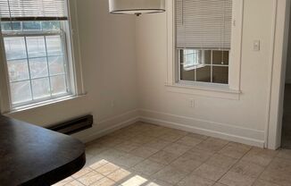 1 bed, 1 bath, 955 sqft, $1,495