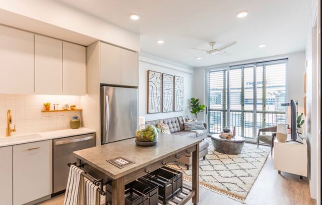 1 bed, 1 bath, 645 sqft, $1,750, Unit 208