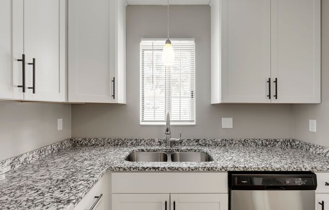 2 beds, 1 bath, 1,207 sqft, $1,995, Unit 04 2369 R