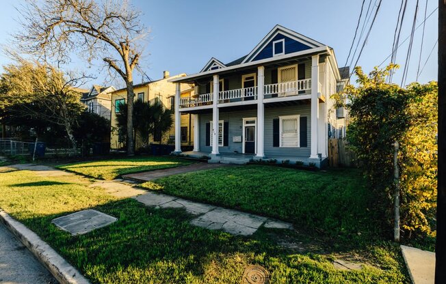 410 E Carson St
