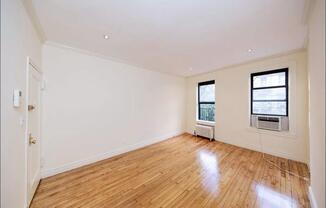 Studio, 1 bath, $2,700, Unit 2B