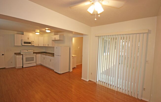 1 bed, 1 bath, 500 sqft, $1,250, Unit A