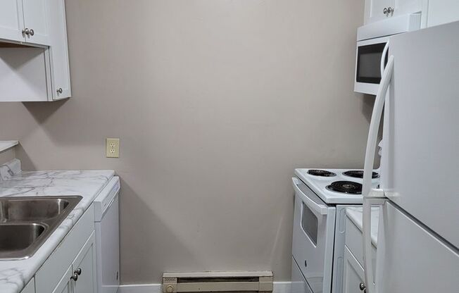 1 bed, 1 bath, 530 sqft, $825, Unit 350 B02