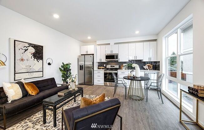 2 Bedroom Ballard Townhome Available