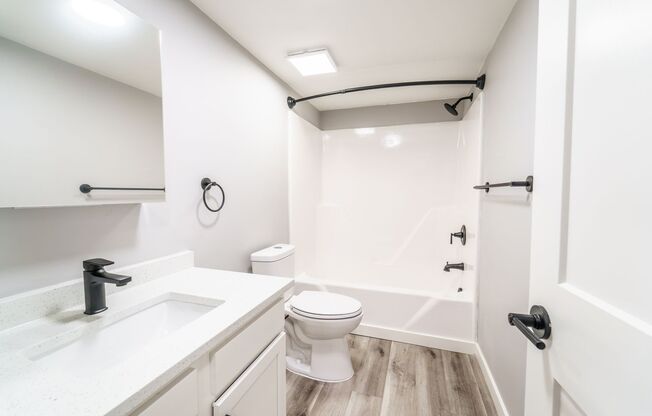 1 bed, 1 bath, 678 sqft, $1,395, Unit 103