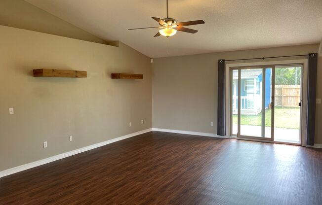 3 beds, 2 baths, $2,150