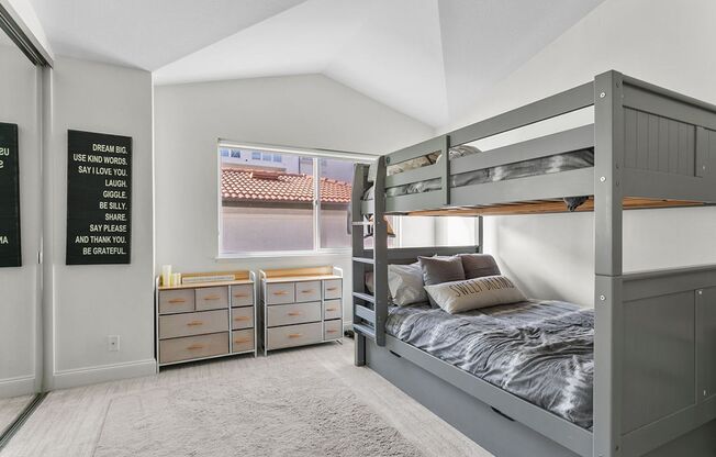 2 beds, 2.5 baths, $3,600, Unit # 26B