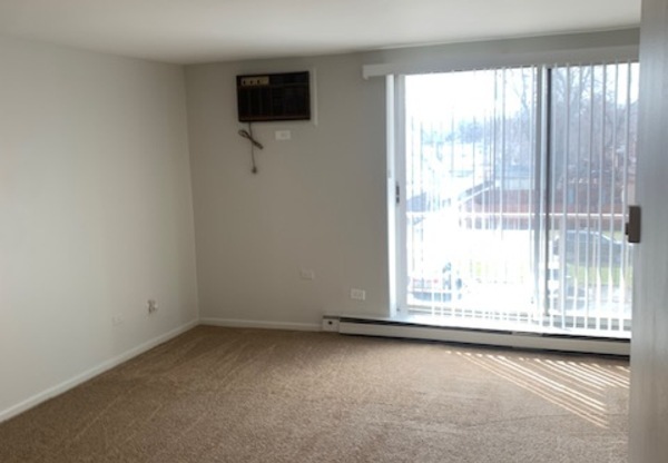 515 E AVE 301