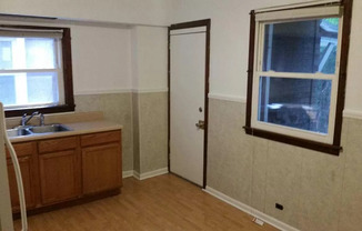 1 bed, 1 bath, $1,050, Unit First Floor