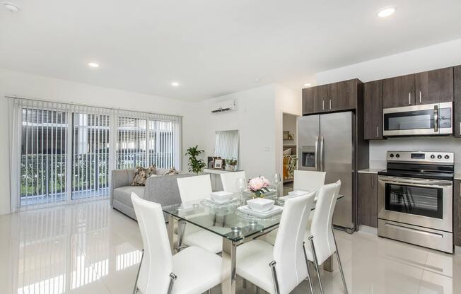 2 beds, 2 baths, 1,175 sqft, $2,315