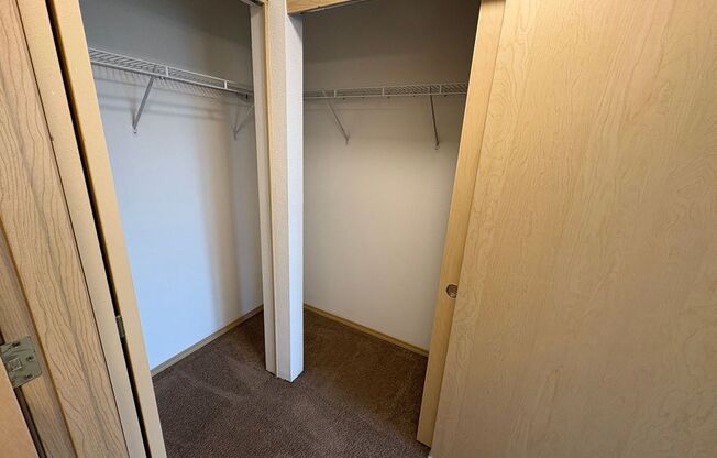 2 beds, 2 baths, 1,018 sqft, $1,450, Unit 354-3044