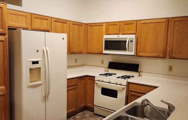 PRICE DROP-Beautifully Renovated 3 Bedroom- Rita Ranch-A/C-Garage-Won't last long!