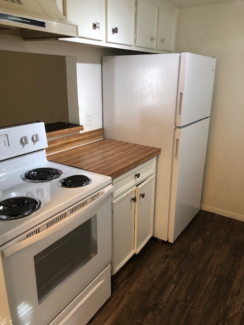 1505 N Locust #7