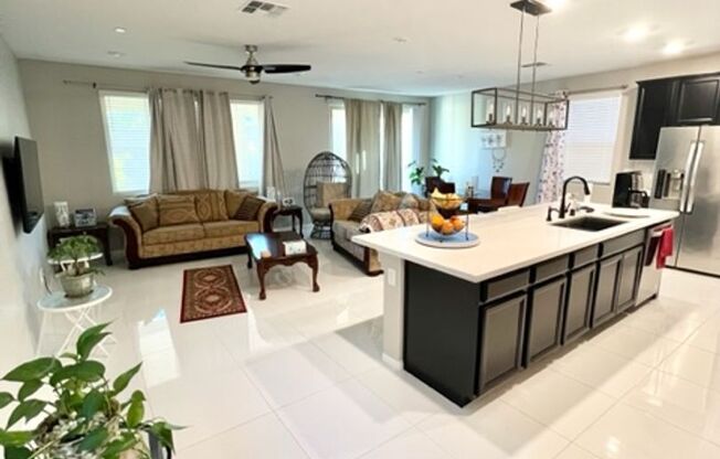Modern Elegance in Summerlin West – Gated Bristle Vale at Stonebridge