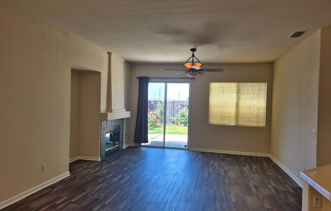 4 beds, 3 baths, $2,795