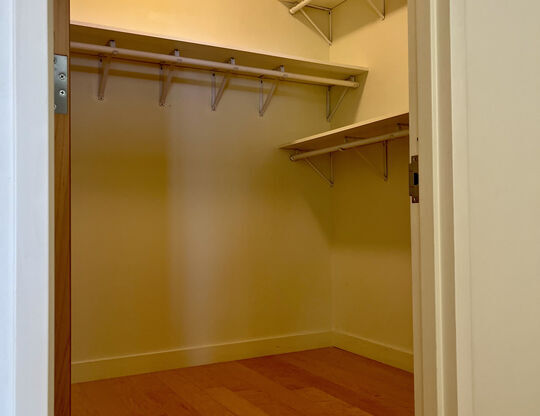 1 bed, 1 bath, 1,010 sqft, $3,400, Unit 1704