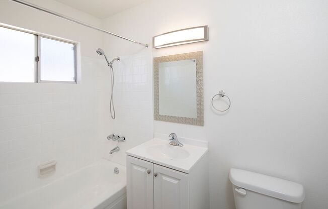 1 bed, 1 bath, $1,695, Unit 632-17