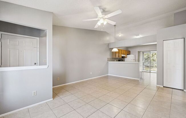 2/1.5 Condo With Screened Patio in Conway Area