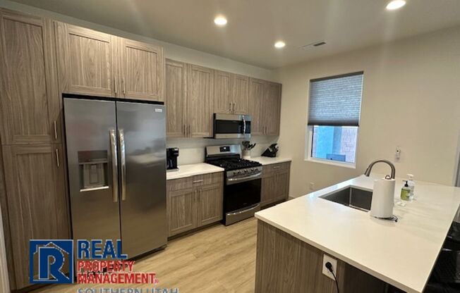 3 beds, 2.5 baths, $1,998, Unit # 46