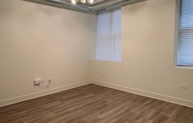 1 bed, 1 bath, 584 sqft, $2,099, Unit 302