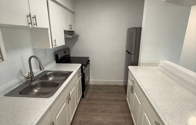 1 bed, 1 bath, 650 sqft, $1,225, Unit 4812-4