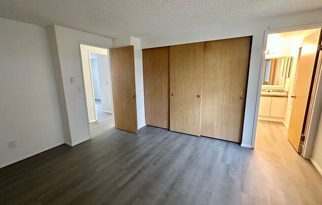 3 beds, 2 baths, 1,098 sqft, $2,030, Unit S201