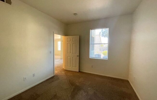 2 beds, 2 baths, $1,350, Unit # 1075