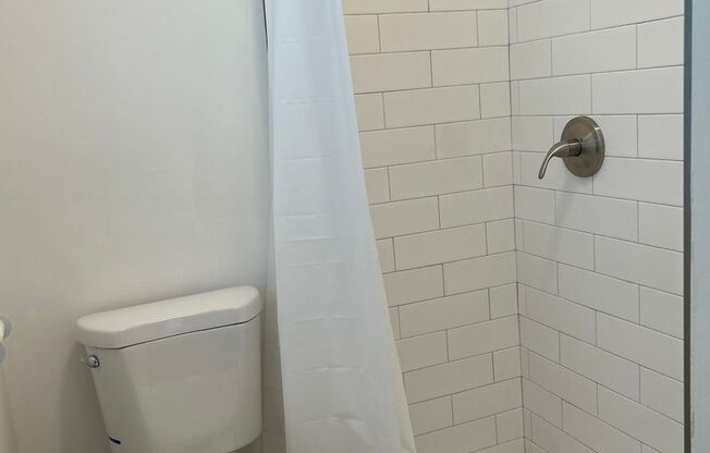 Studio, 1 bath, $1,650, Unit Unit 107