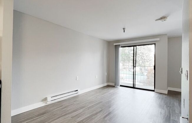 Studio, 1 bath, 480 sqft, $1,295, Unit 216