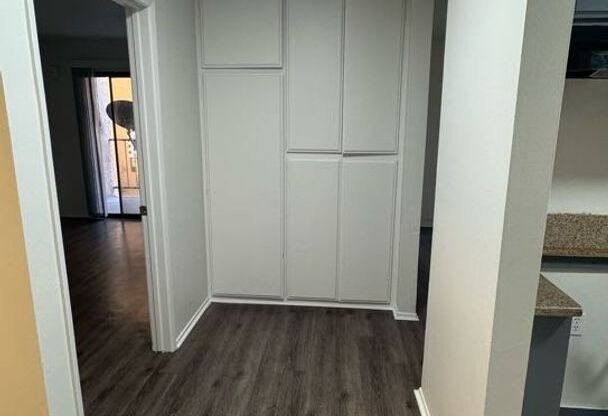 1 bed, 1 bath, 550 sqft, $1,825, Unit 2